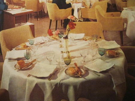 Giulio Cesare, Sala da Pranzo di Prima Classe, da brochure pubblicitaria. Collezione Frulio-Leone